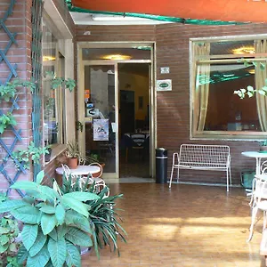 ** Hotel Nella Italia