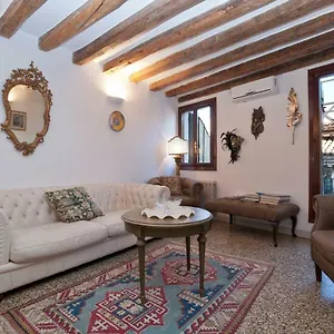 https://superbly-2-bed-2-bath-flat.hotelinveneto.com