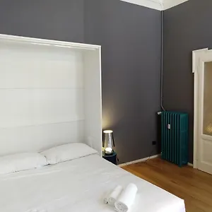 https://gray-design-suite-in-casa-epoca-isola-garibaldi.it-lombardy.com